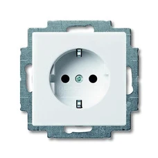 BASIC55 1-GANG SOCKET OUTLET SCHUKO