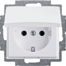 BASIC55 1-GANG SCHUKO SOCKET OUTLET WITH LID